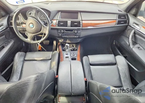 2013 BMW X5 xDrive50I z USA, uszkodzony, nr VIN 5UXZV8C54D0C15984